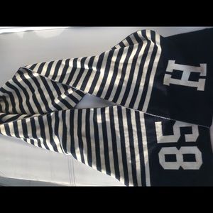 Tommy Hilfiger Scarf